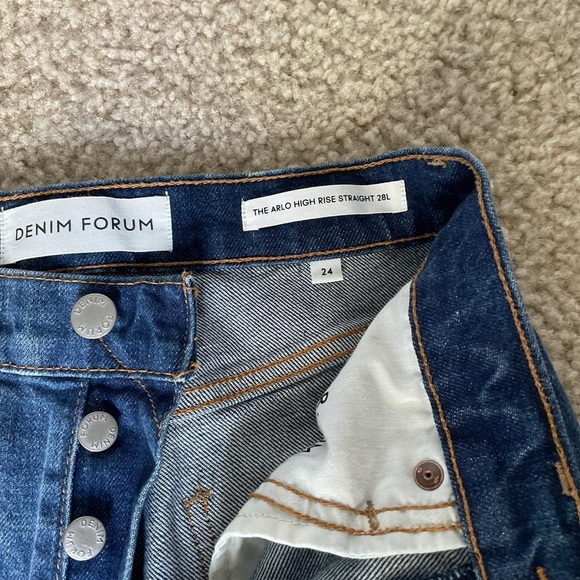 Aritzia Denim Forum Arlo Jeans - Picture 3 of 3